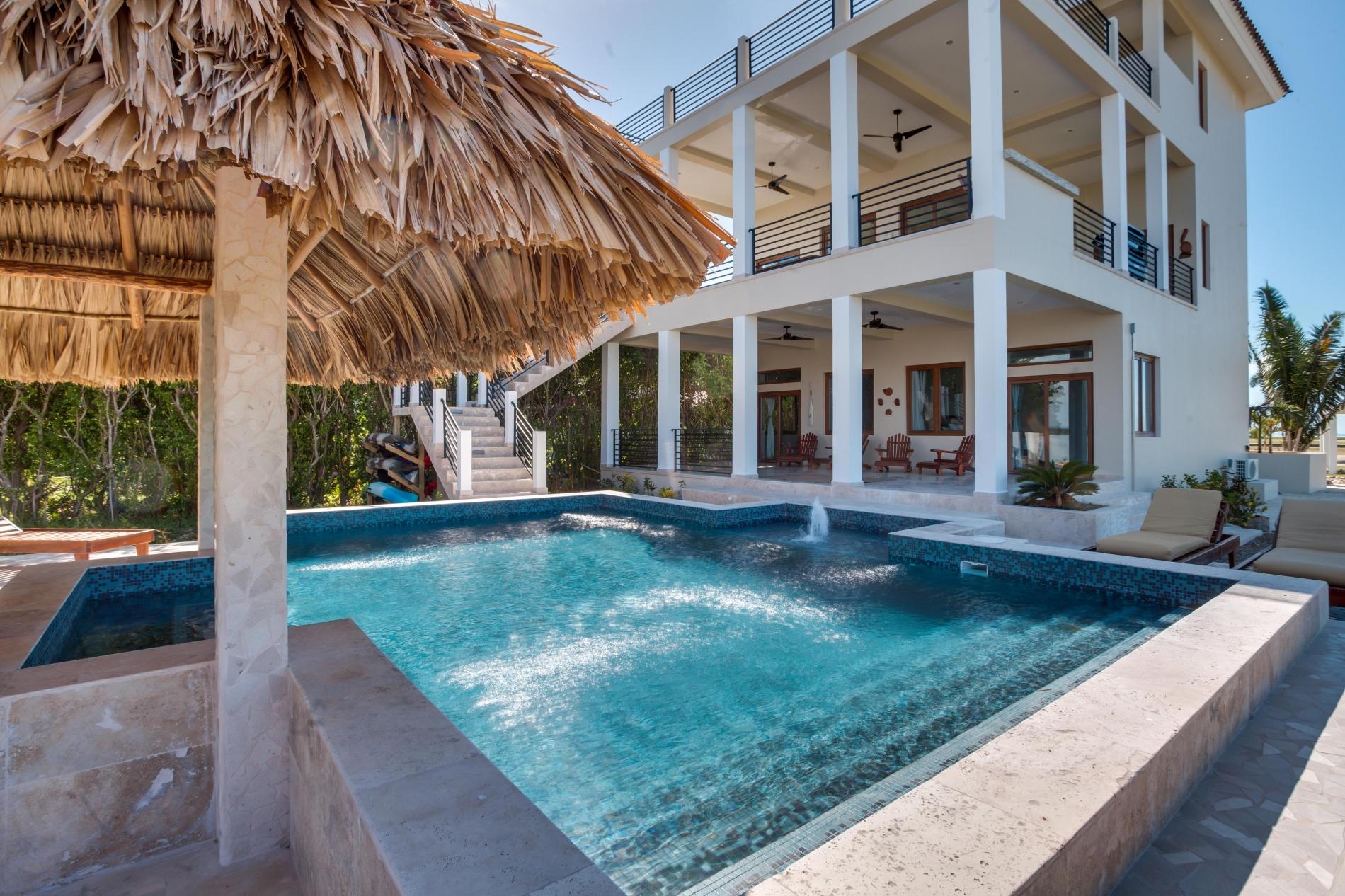 Laguna Gecko - Luxury 3-Story Waterfront Villa with Pool gallery 8