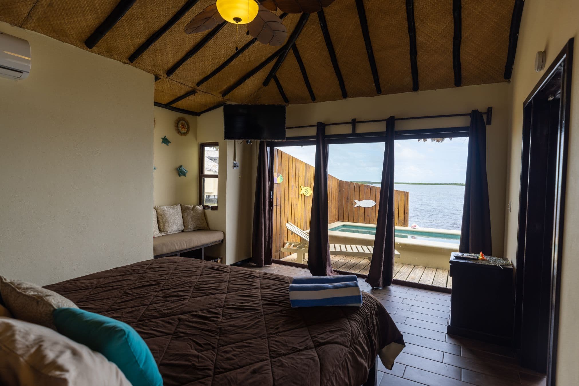 Lina Point Overwater Resort gallery 13