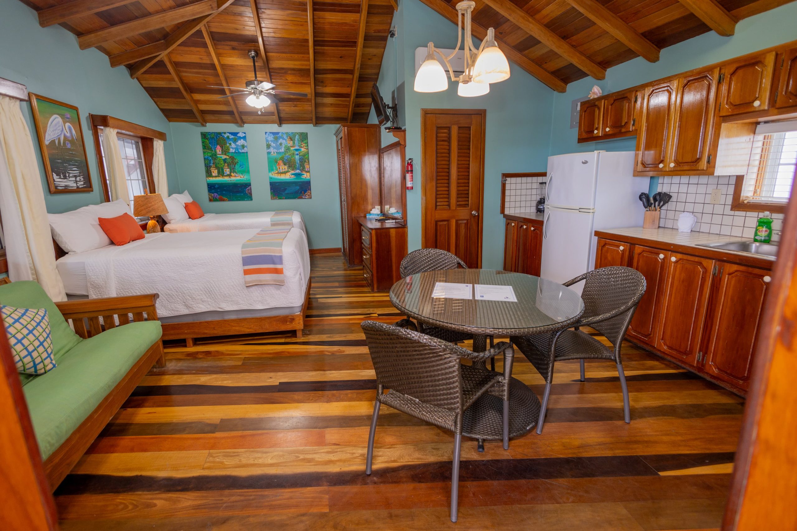 Blue Tang Inn gallery 13