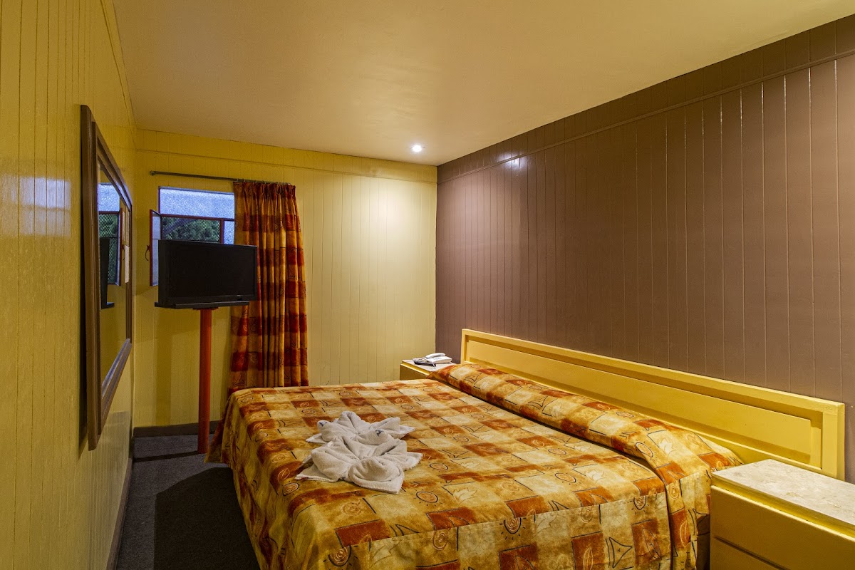 Hotel Triana gallery 2