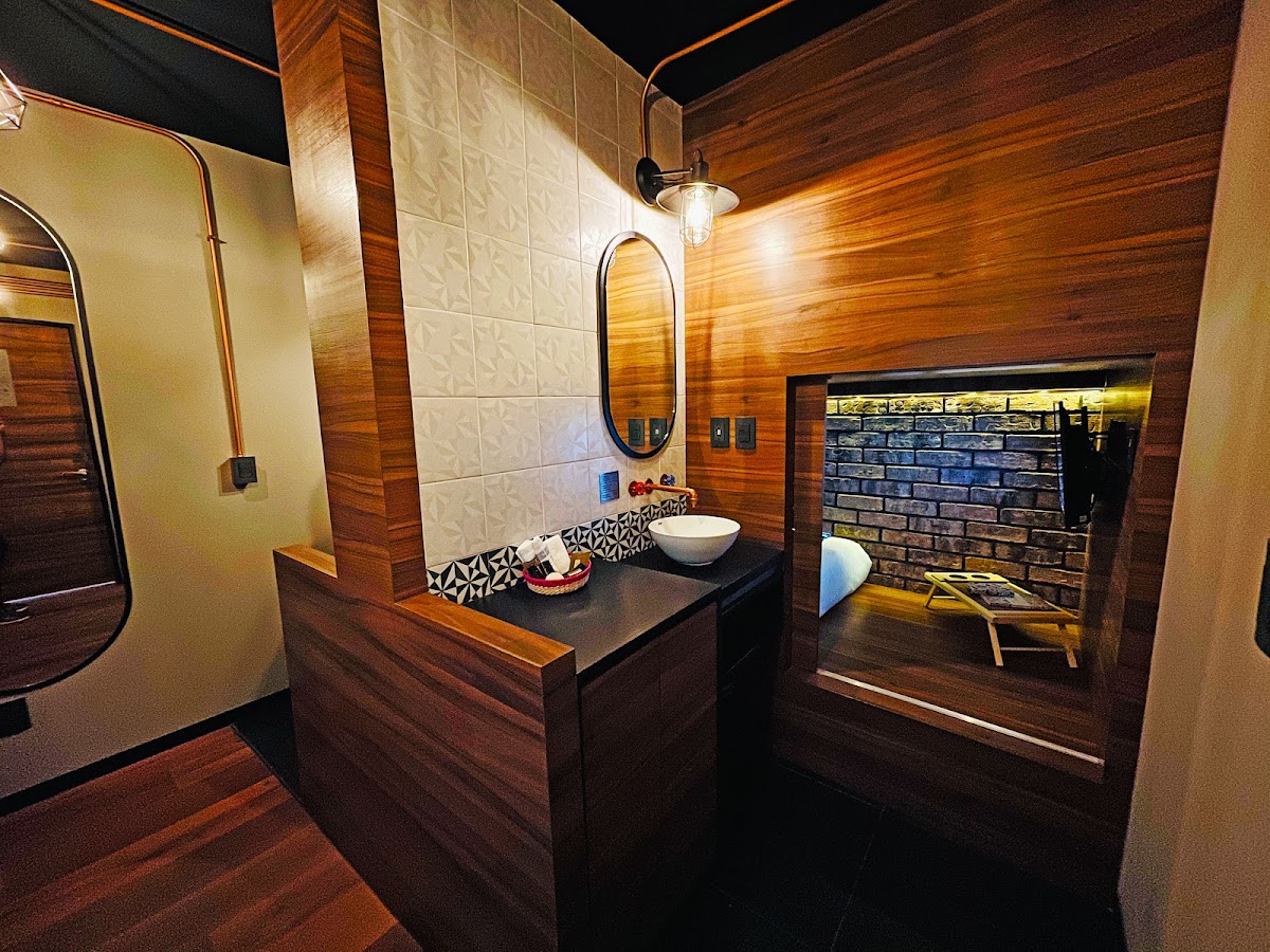 Cadillac Hotel Boutique gallery 9