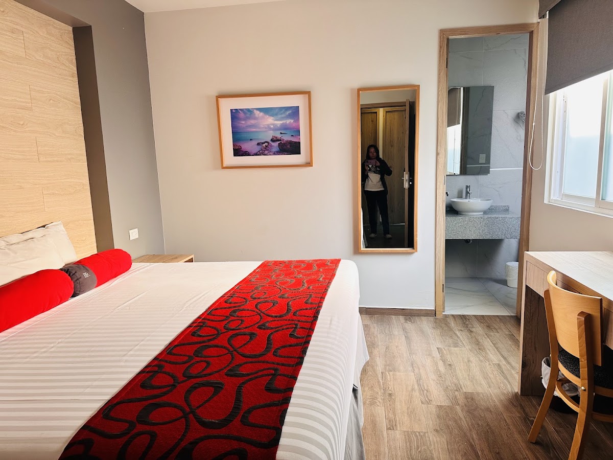 Hotel Roble gallery 6