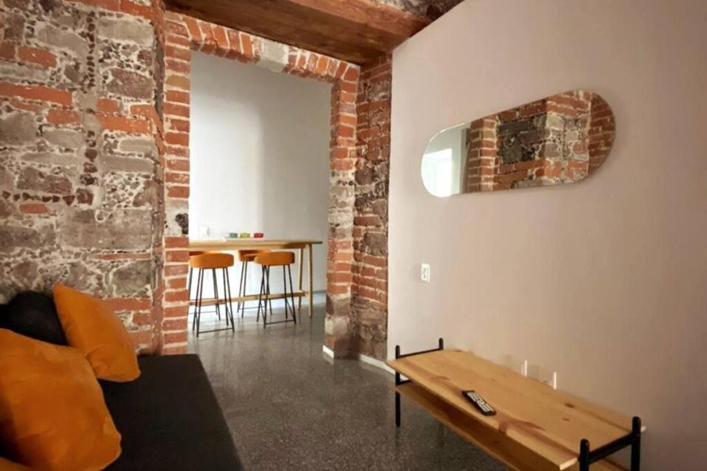 Suites Donceles C/Balcon Centro Histórico CDMX gallery 3