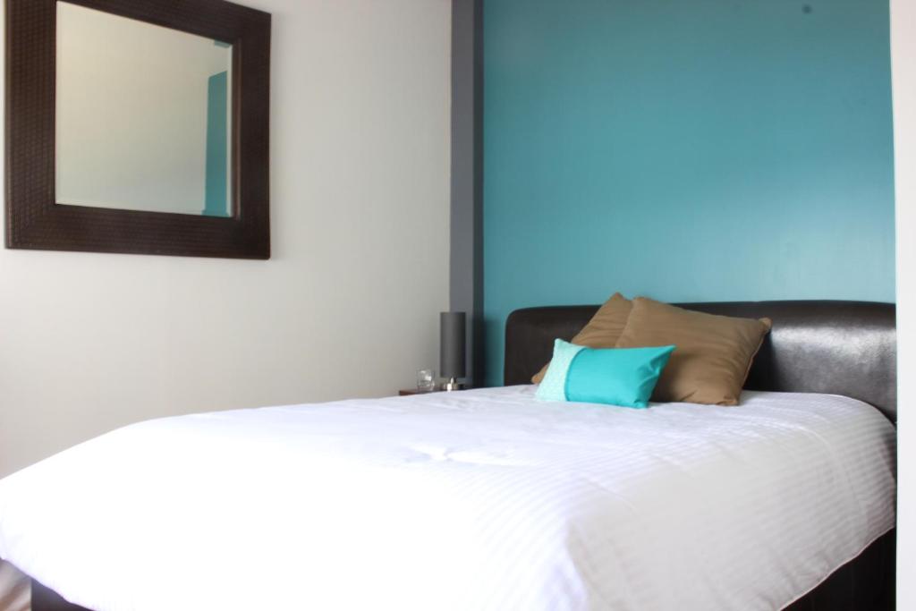 Downtown Mexico City, Full Apartment gallery 3