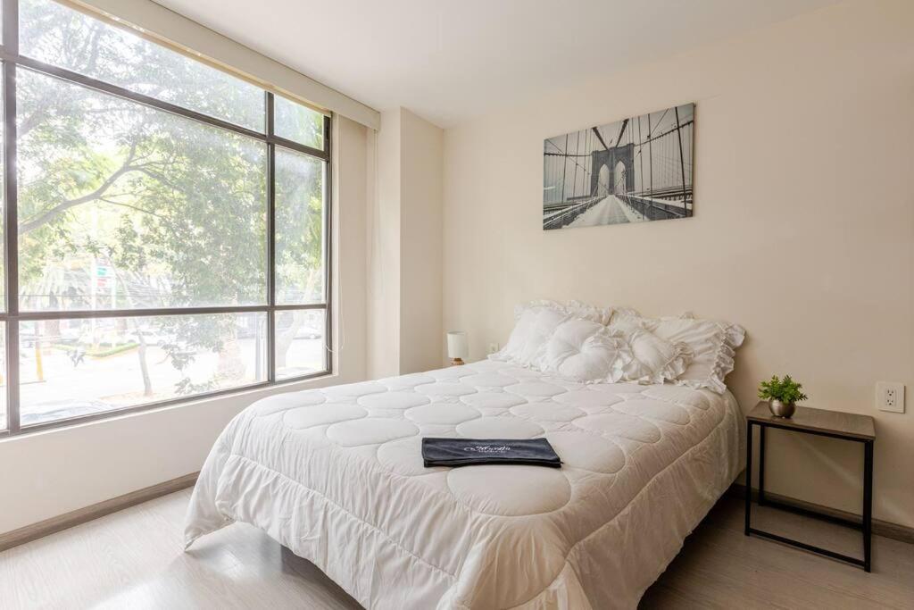 Mexico City MondoMexico Deluxe 2 Bedroom Apartments cover