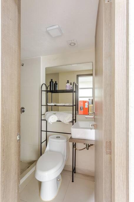 Mexico City MondoMexico Deluxe 2 Bedroom Apartments gallery 8
