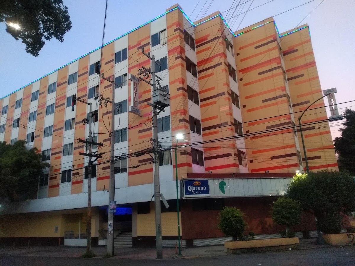 Hotel Marlyn cover