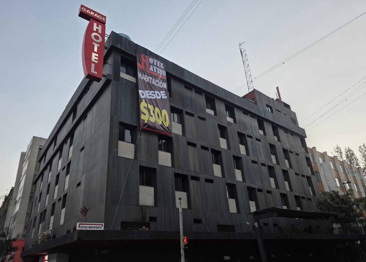 Hotel Latino gallery 3