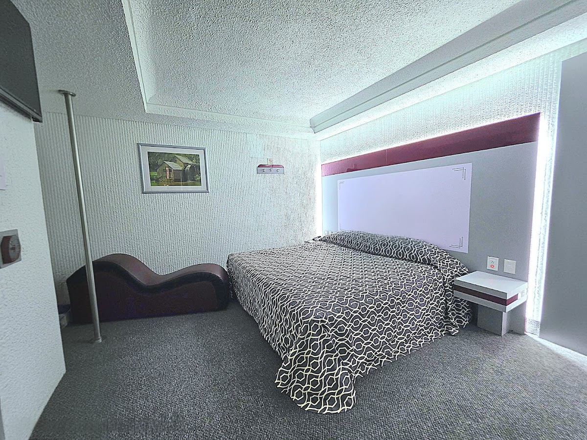 Hotel Latino gallery 9