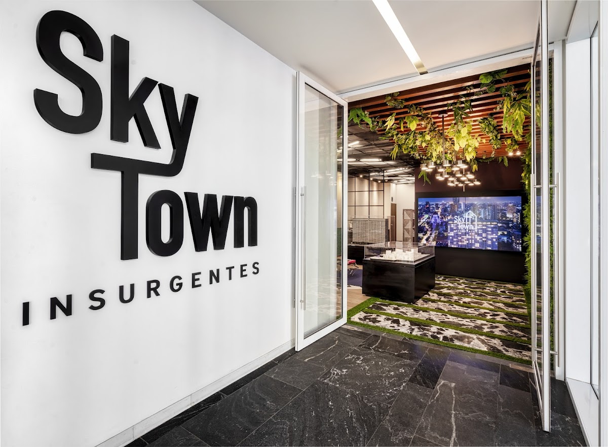 SkyTown Insurgentes gallery 7