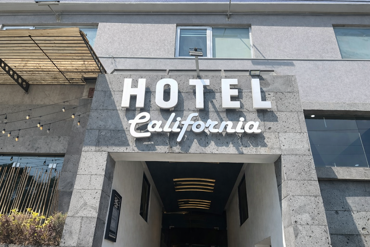 Hotel California CDMX gallery 7