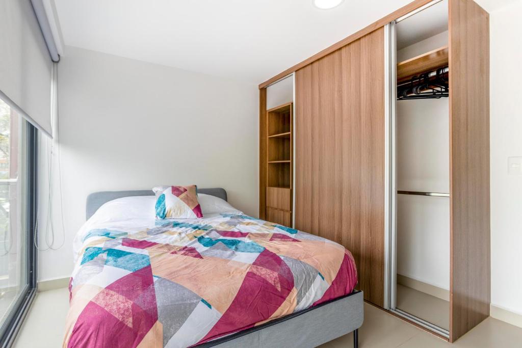 Luxury City Apartment gallery 3