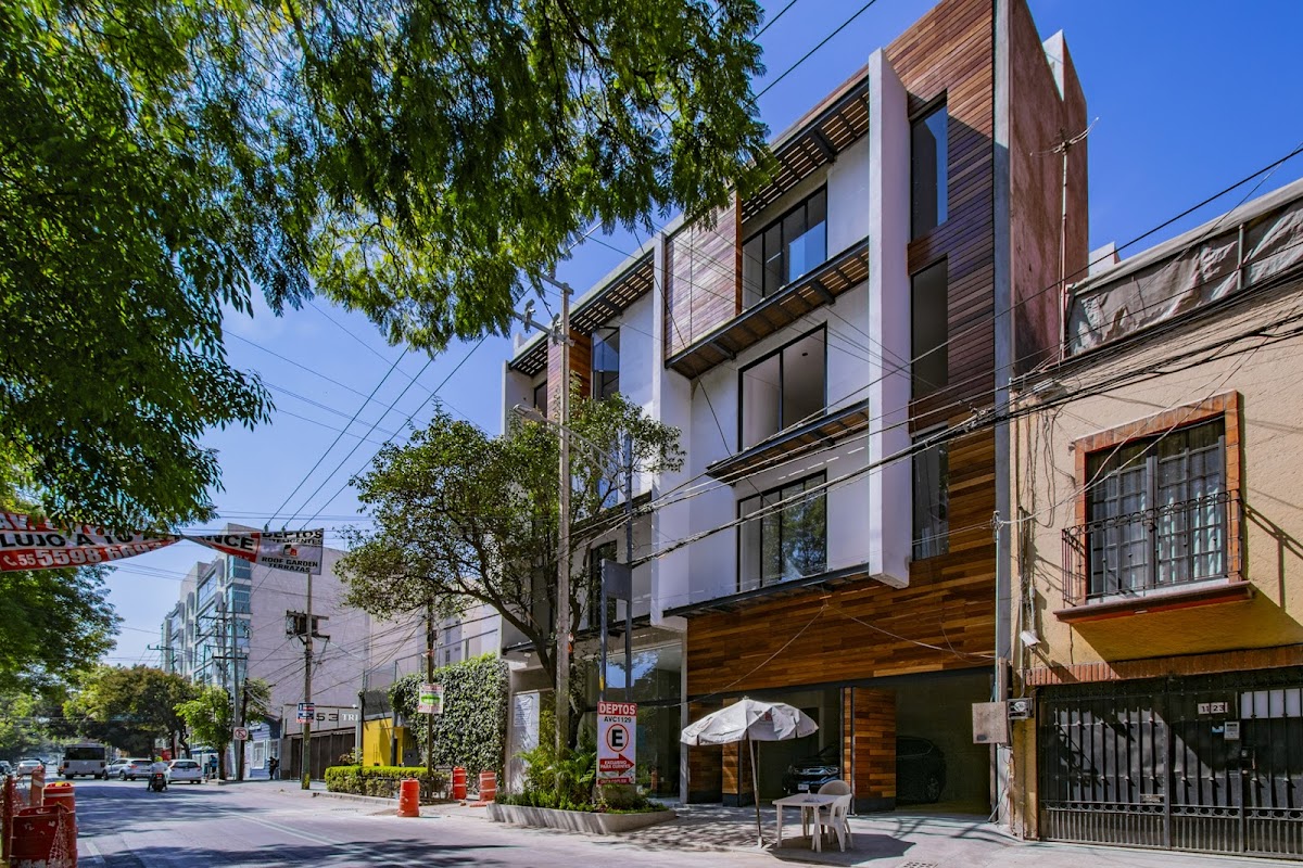 Av Coyoacán 1129 cover