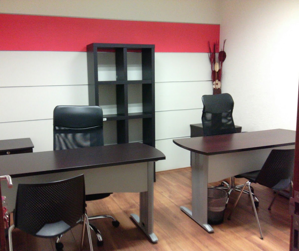 Office Rental Korporativo Del Valle gallery 3