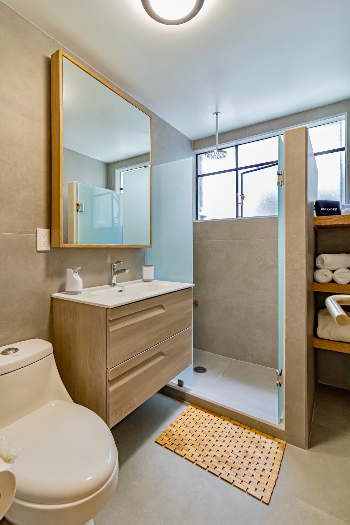 Mi Zona Lodging WTC gallery 3