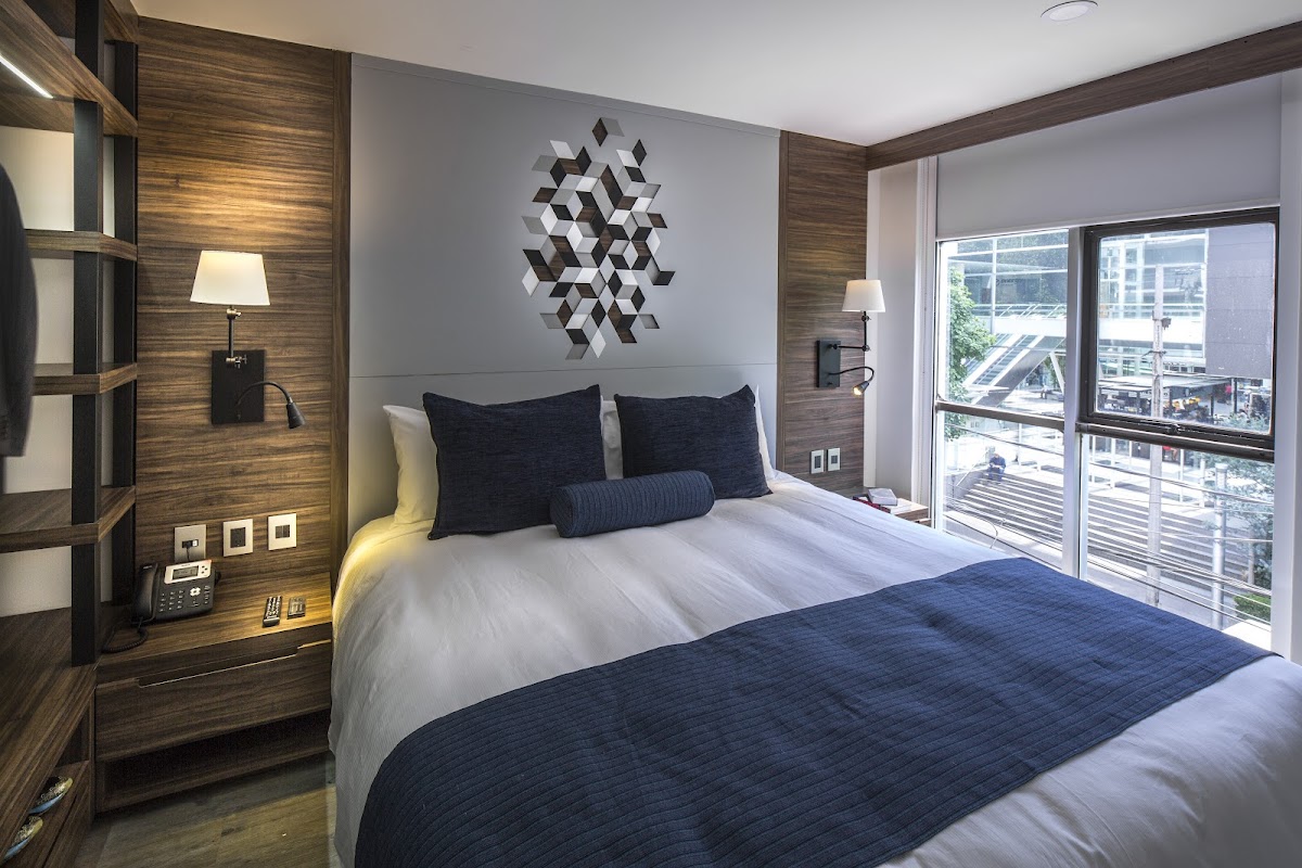 FlowSuites WTC gallery 2