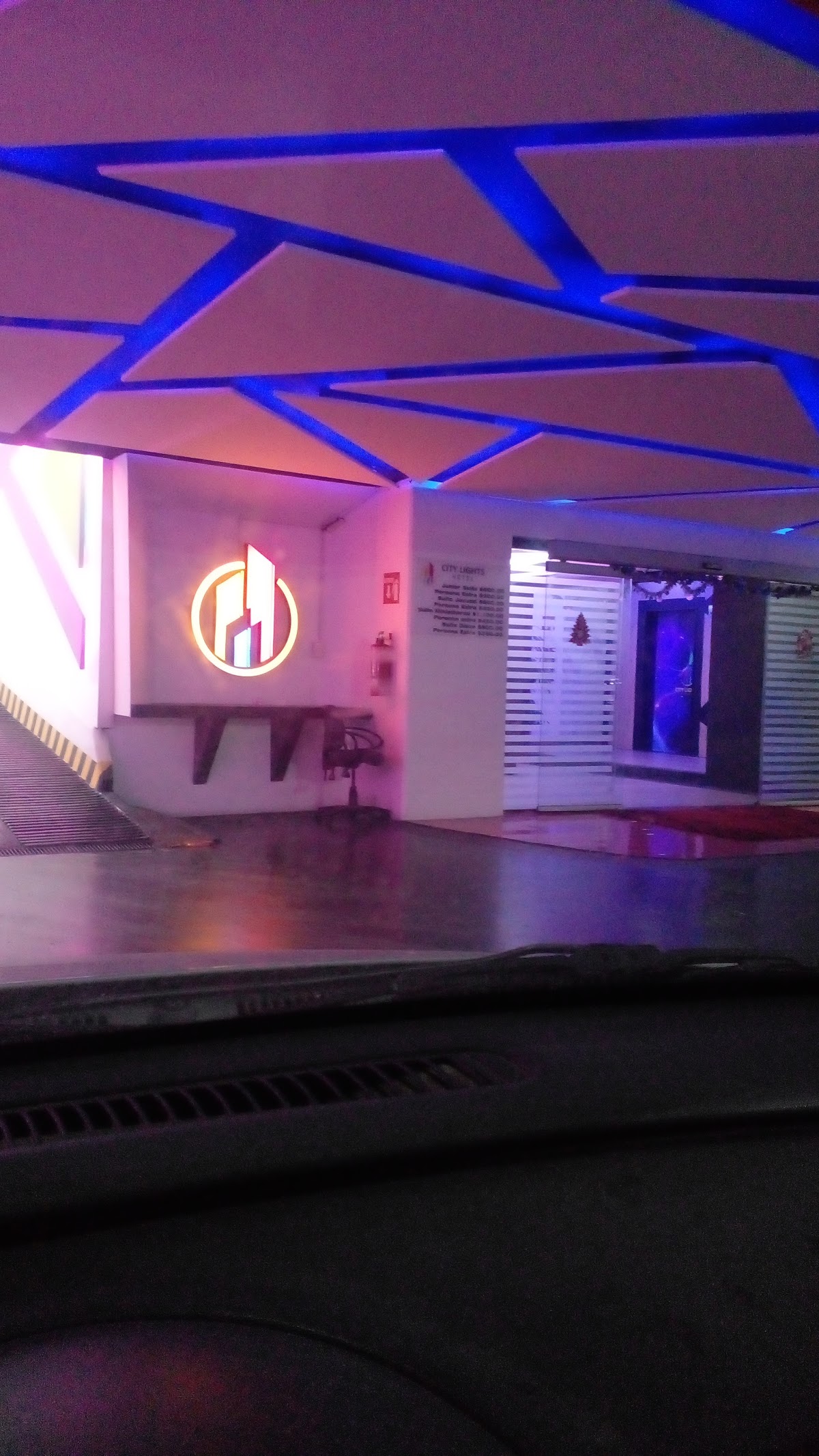 Hotel City Lights gallery 6