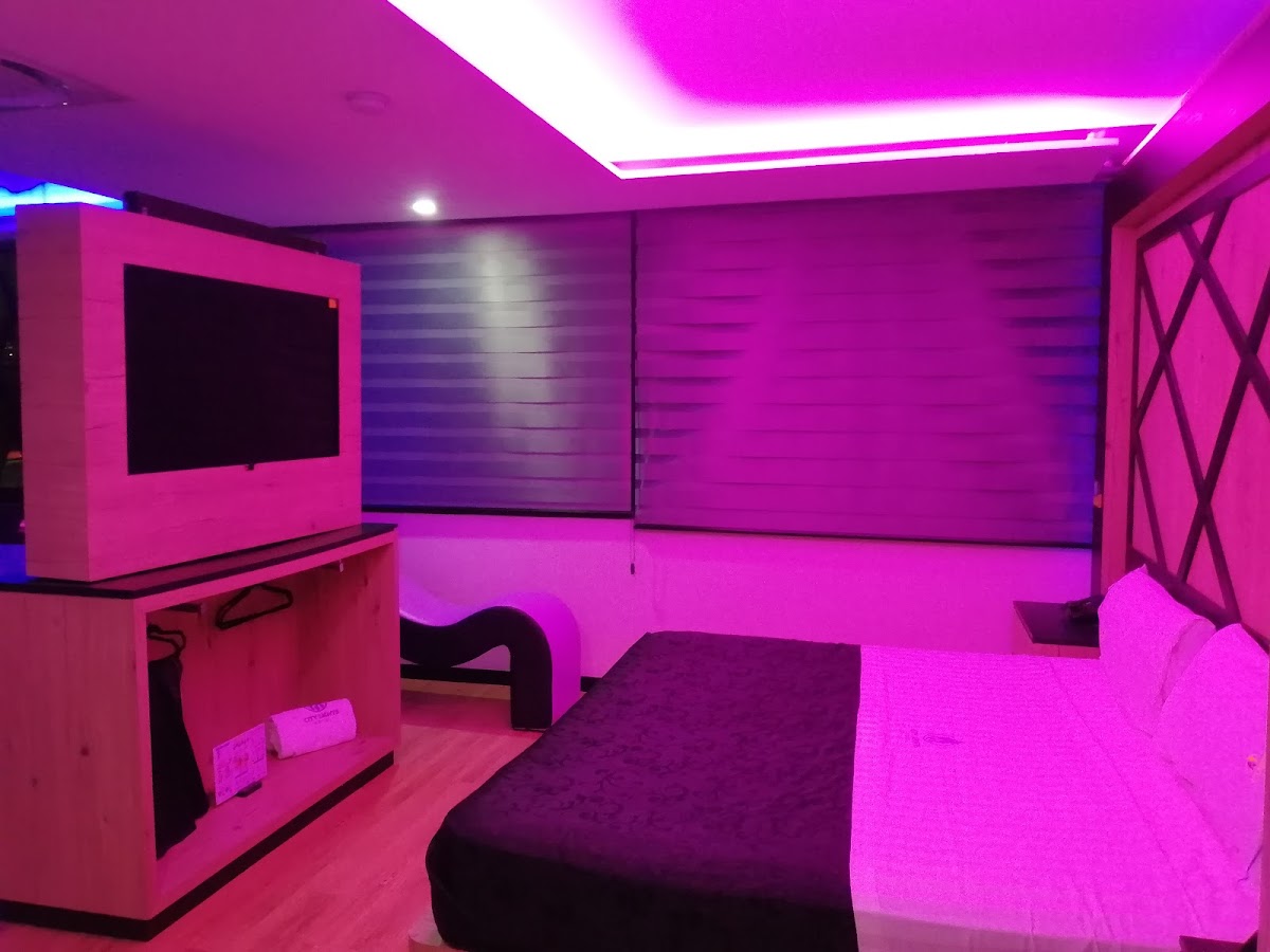 Hotel City Lights gallery 10