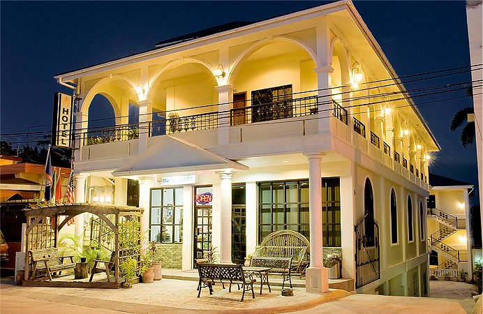 Hotel de la Fuente gallery 1