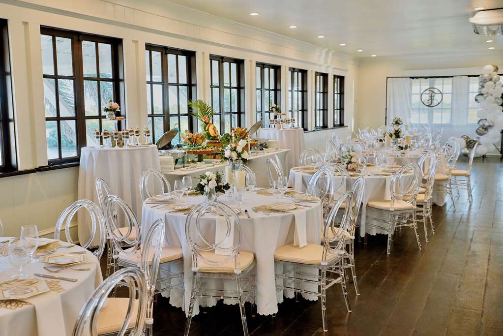 Mahogany Bay Resort & Beach Club, Curio Collection by Hilton gallery 5