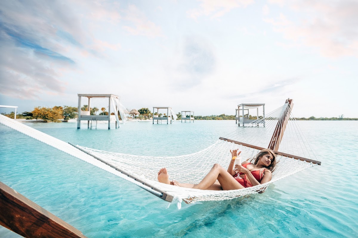 Mahogany Bay Resort & Beach Club, Curio Collection by Hilton gallery 6