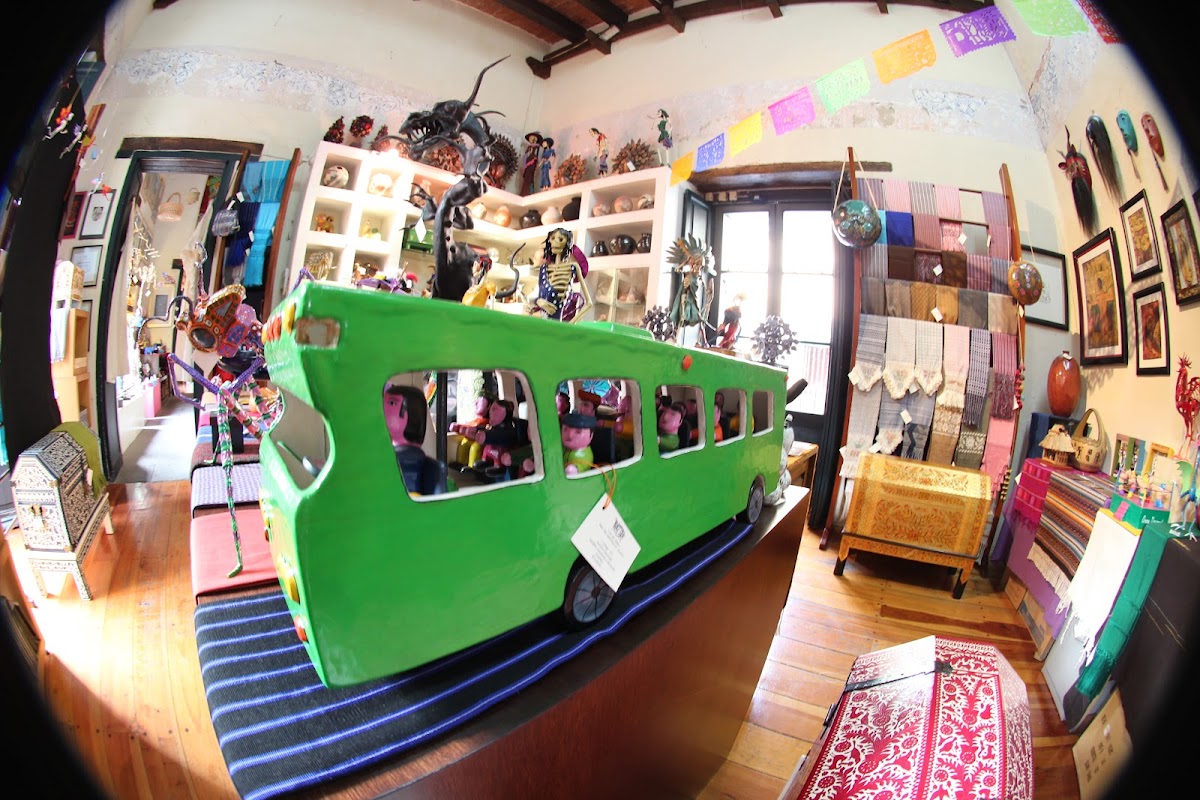 Casa del Obispo "Galería de Arte Popular Mexicano" gallery 3