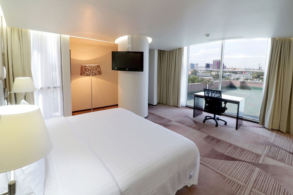 Holiday Inn & Suites Mexico Medica Sur gallery 2