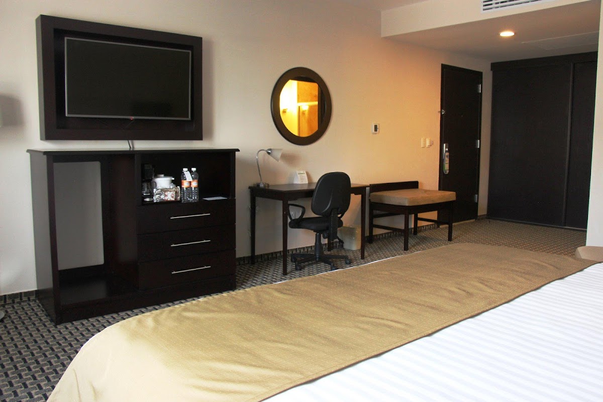 Holiday Inn Mexico Santa Fe by IHG gallery 9