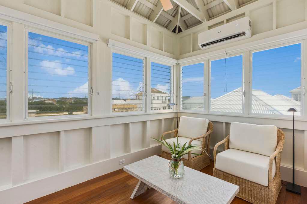 Mahogany Bay Resort & Beach Club, Curio Collection by Hilton gallery 9
