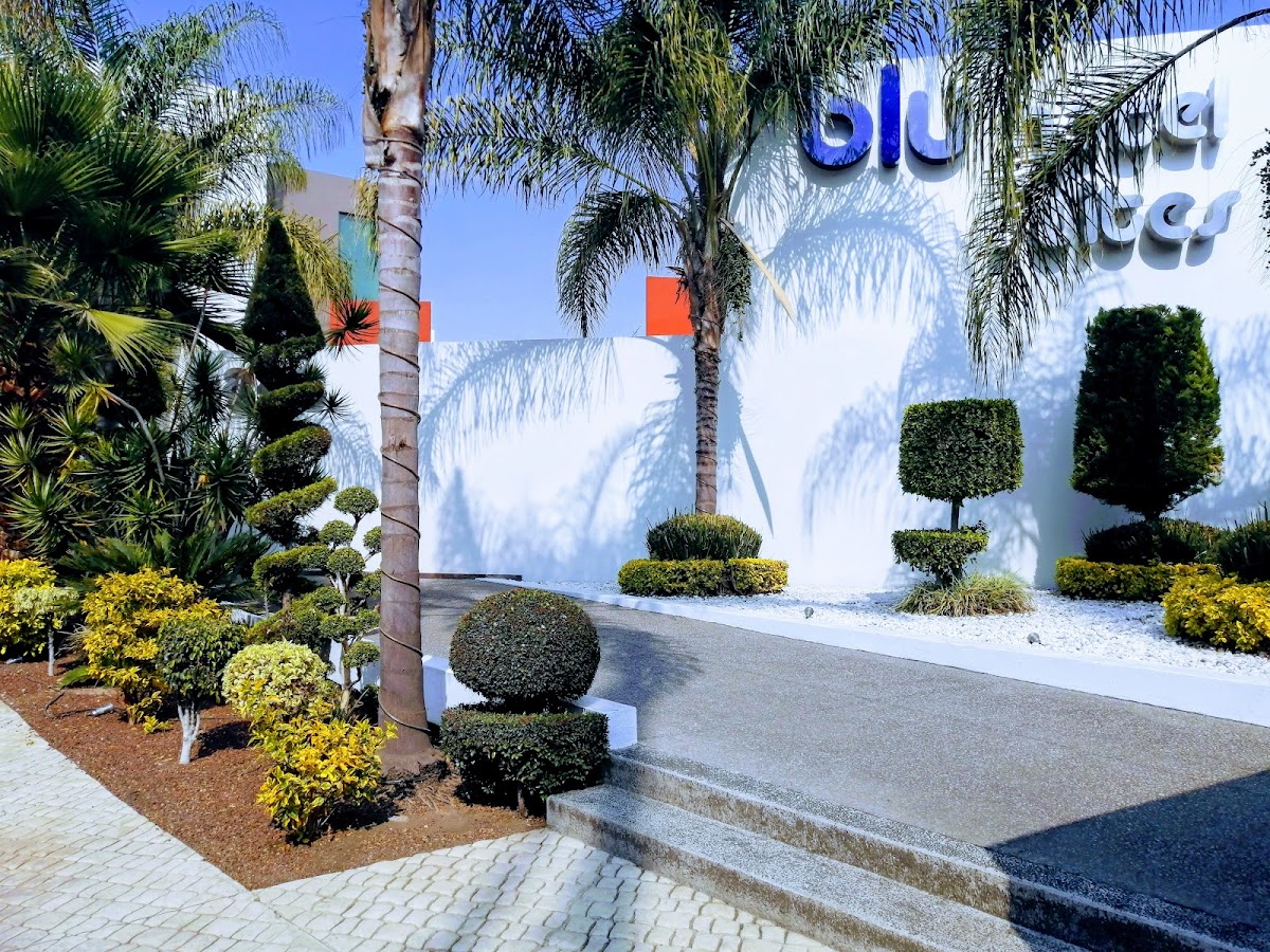 Blu Hotel & Suites cover