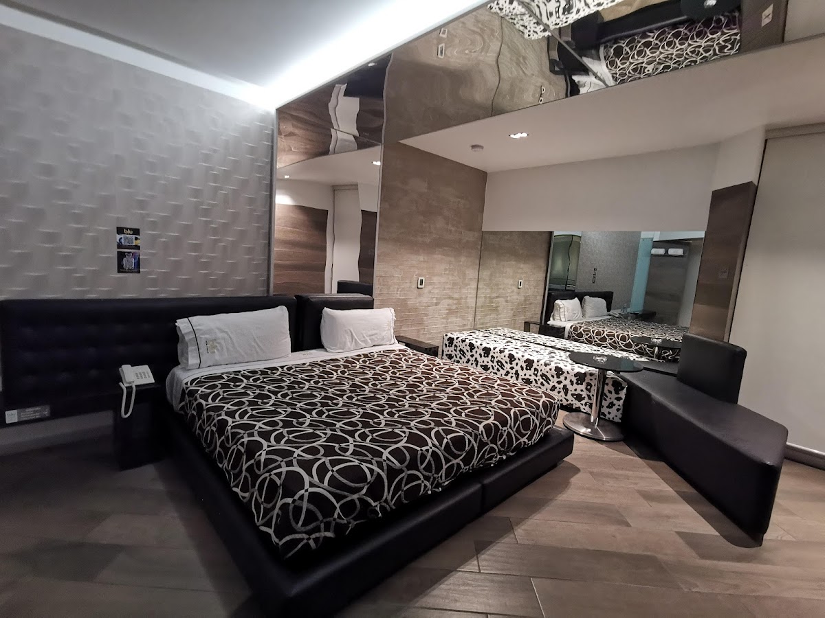 Blu Hotel & Suites gallery 2