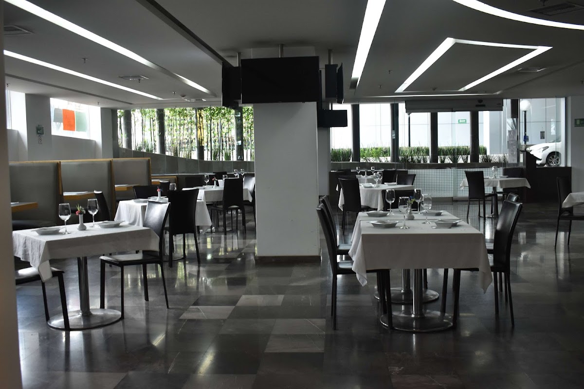 Ramada by Wyndham Mexico City Santa Fe gallery 8