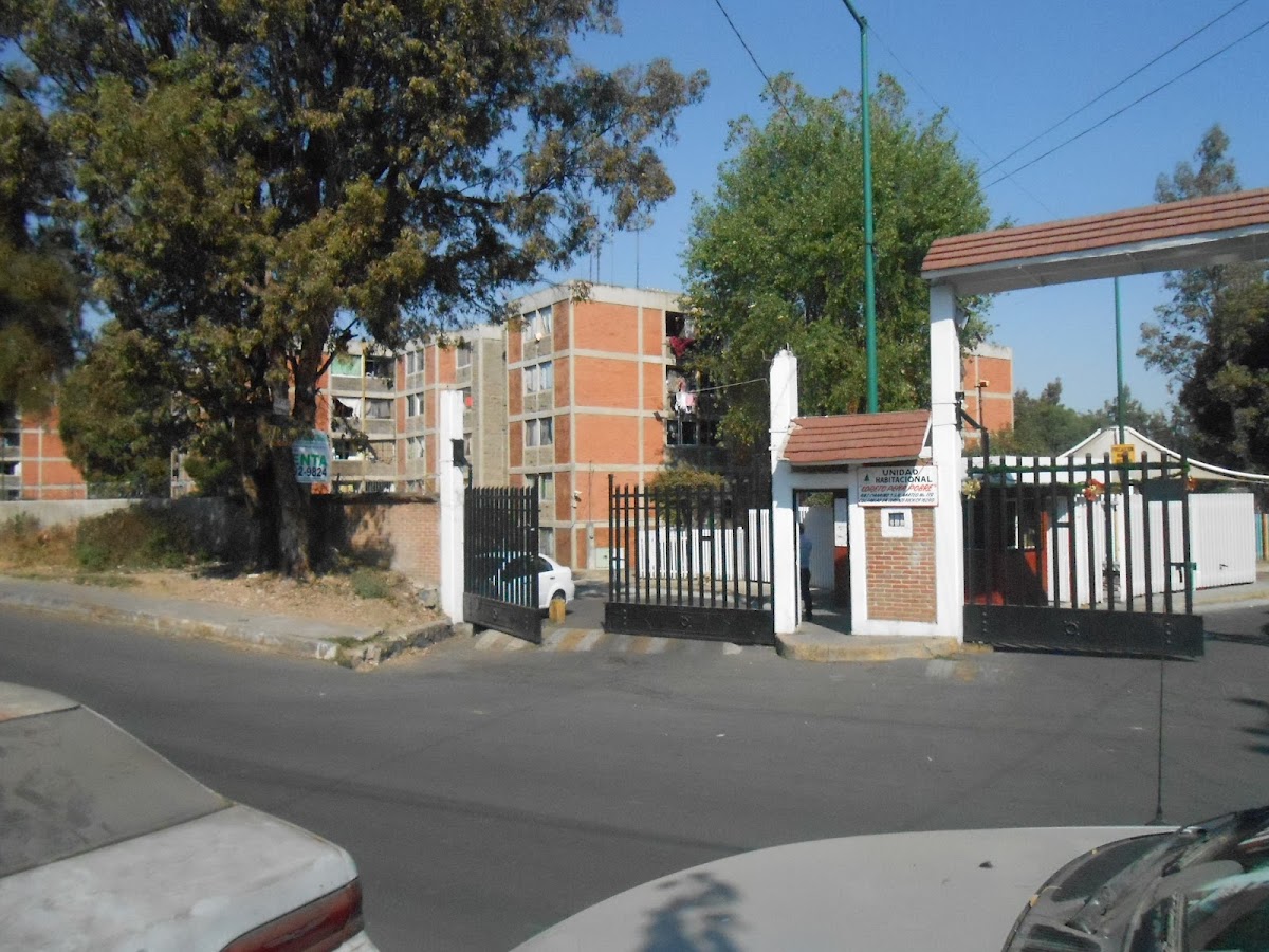 Housing Unit Loreto and Poor Peña gallery 2