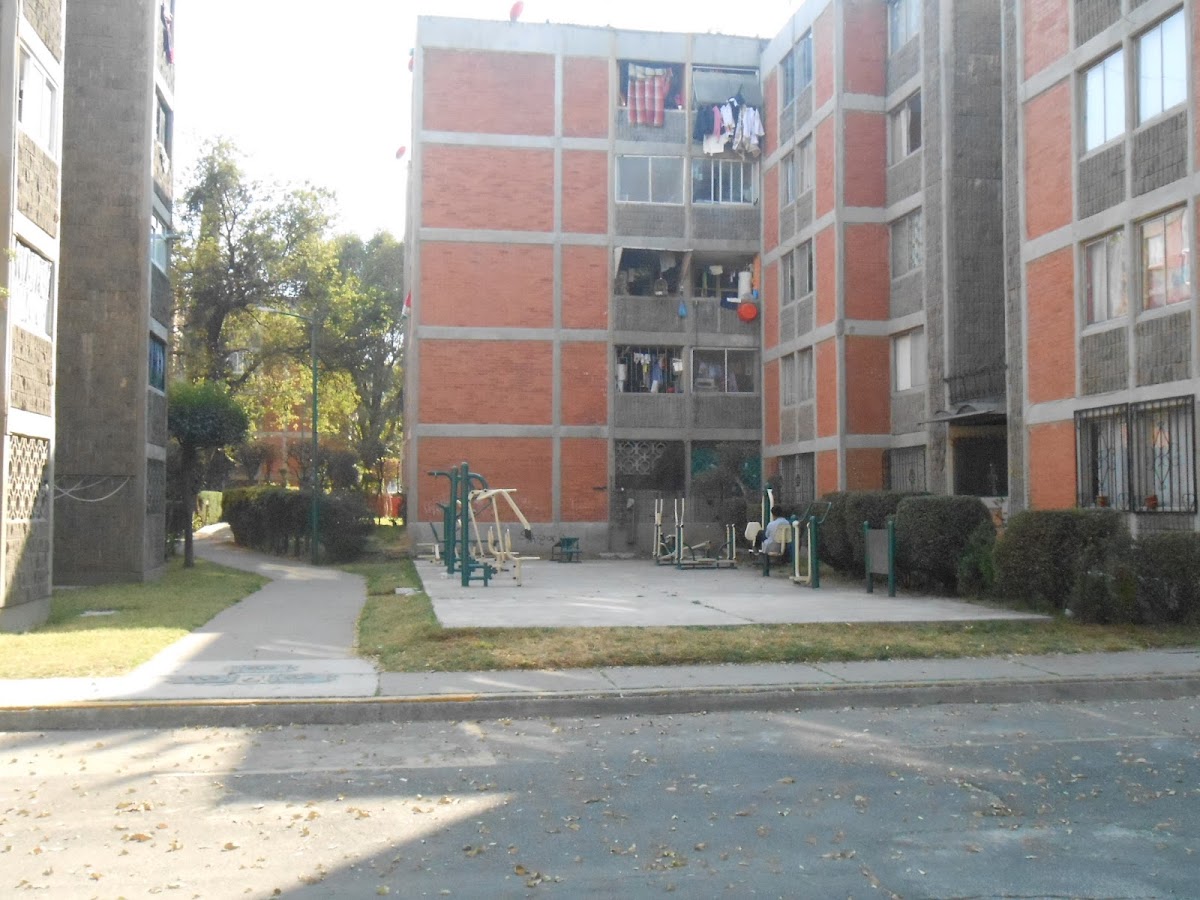 Housing Unit Loreto and Poor Peña gallery 3