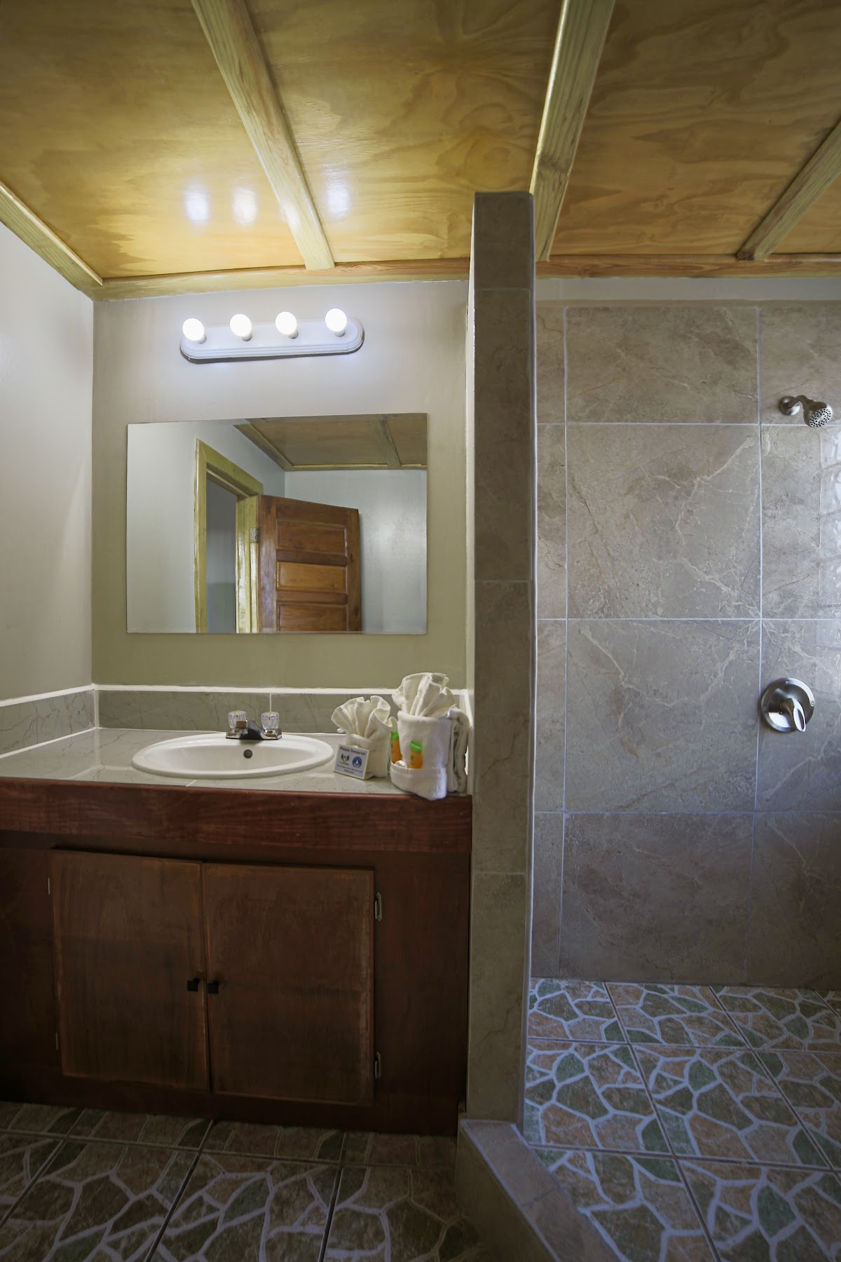 Corona Del Mar Hotel gallery 4