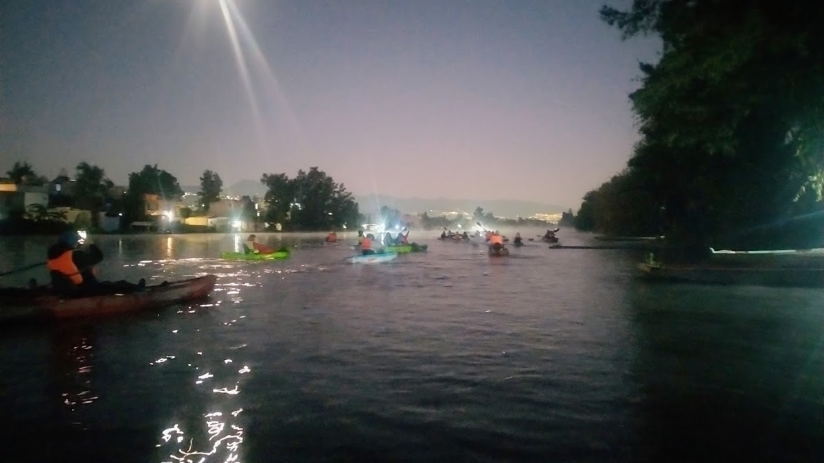 Xochimilco Oculto Kayak gallery 10