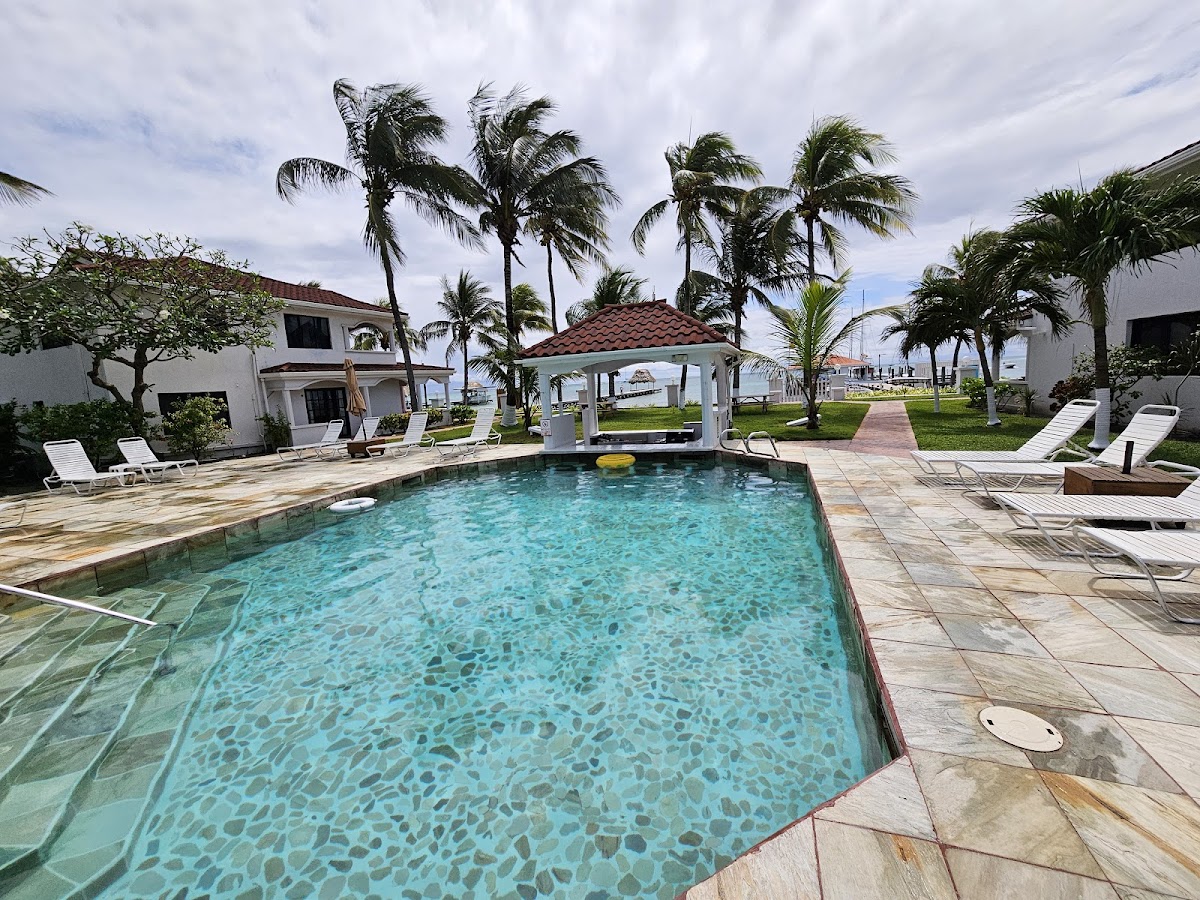 Isla Bonita Yacht Club gallery 3