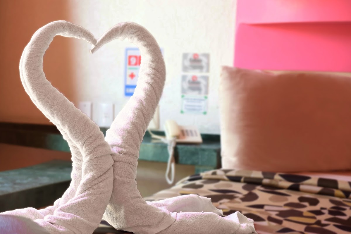 Éxtasis Motel Suites gallery 5
