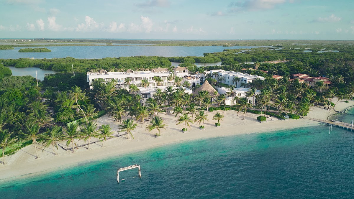 Las Terrazas Resort &amp; Residences gallery 5