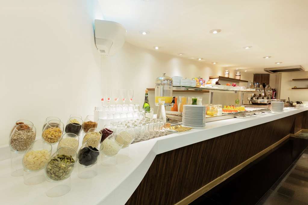 Hilton México City Airport gallery 5