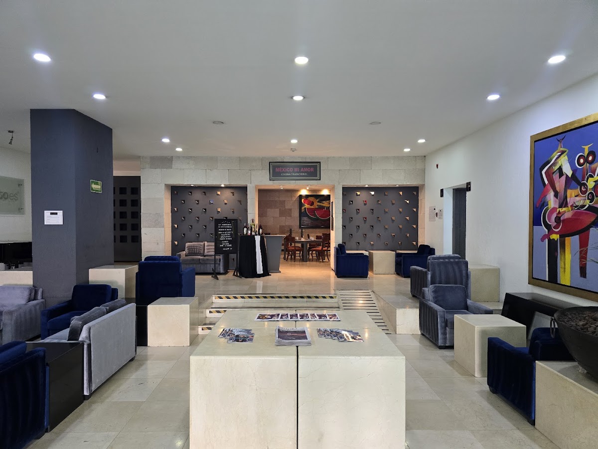 We Hotel Aeropuerto gallery 7