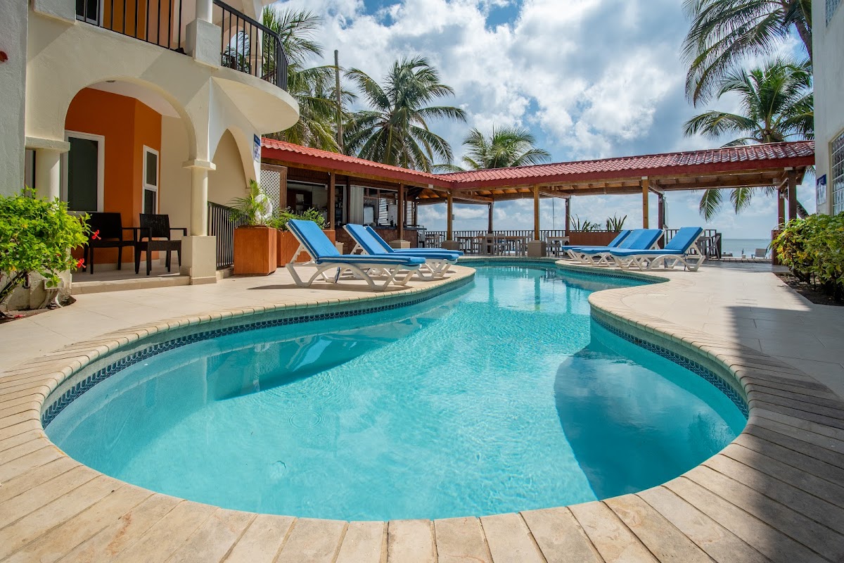 Sunbreeze Suites gallery 3