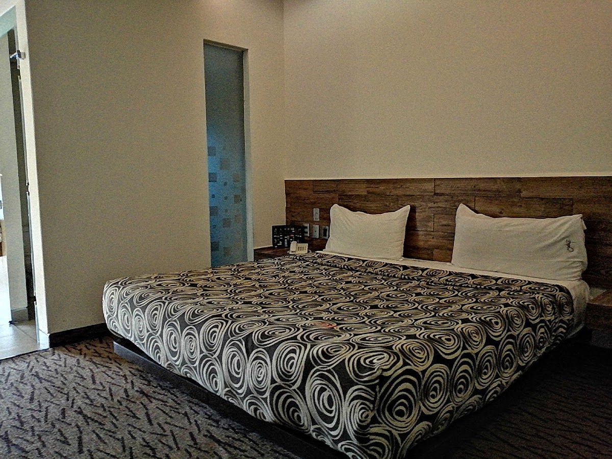 Hotel Santiago gallery 2