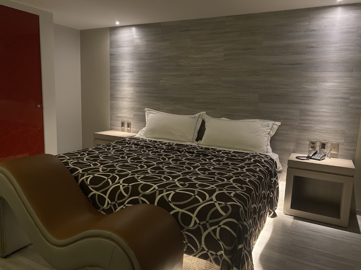 MOTEL OASIS gallery 2