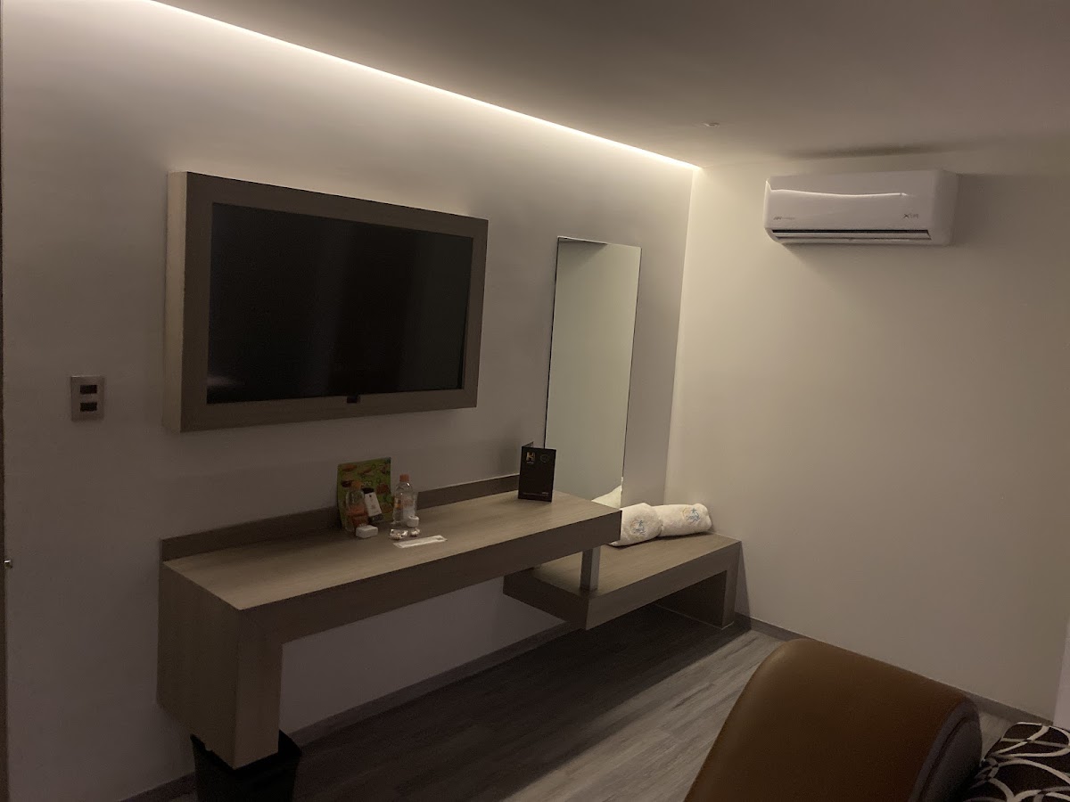 MOTEL OASIS gallery 3