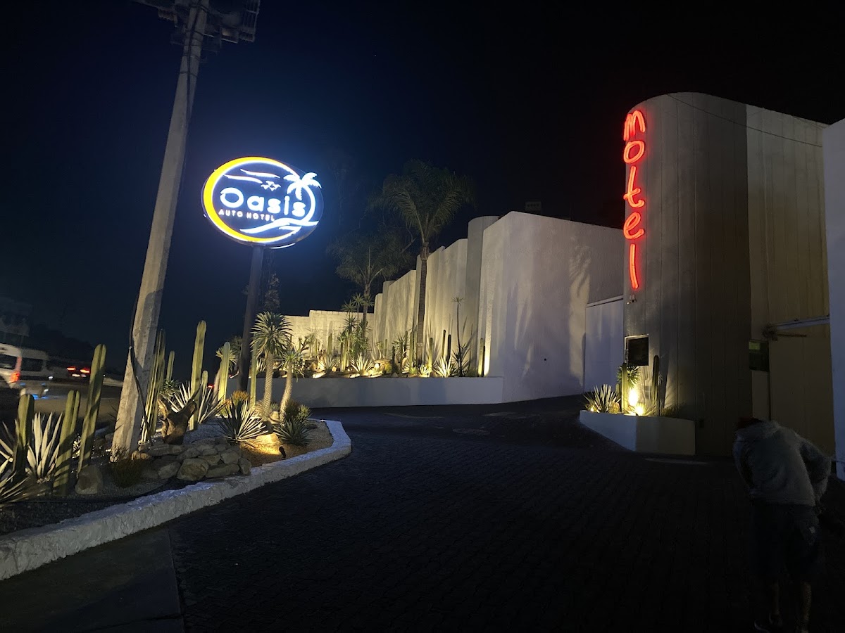 MOTEL OASIS gallery 5