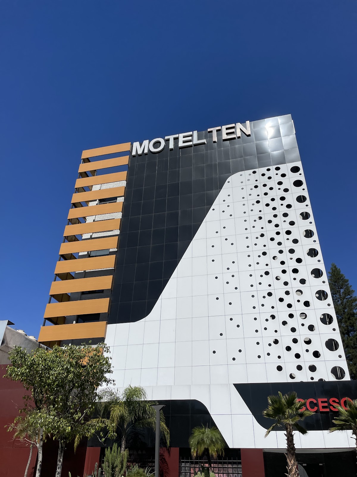 Motel Ten gallery 3