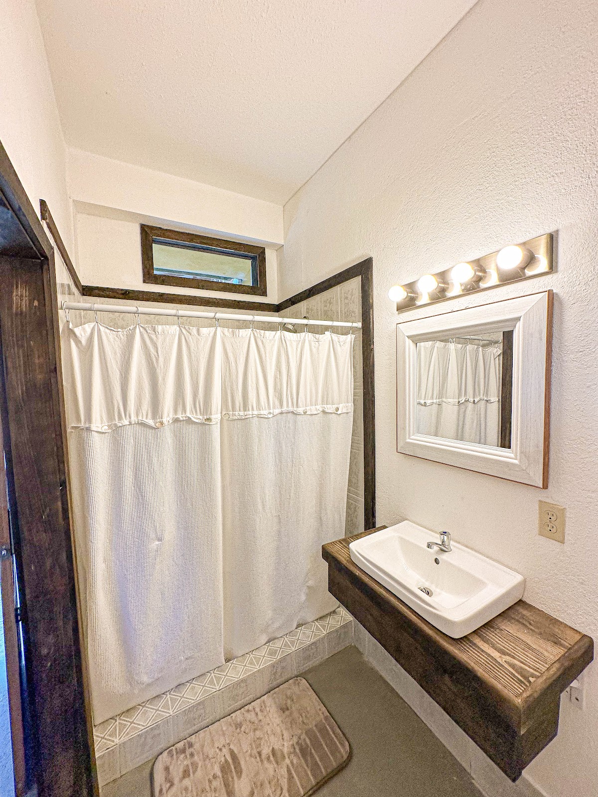 Bella's Backpackers Hostel gallery 3
