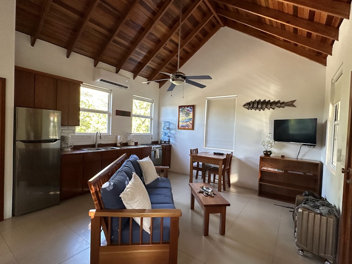 Weezie's Ocean Front Hotel and Garden Cottages gallery 7