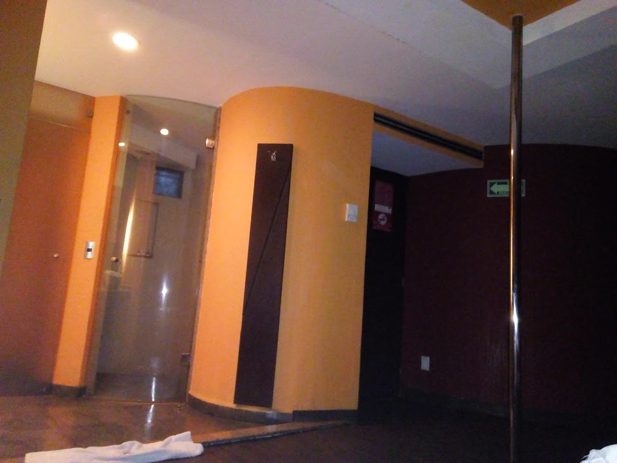 Auto Hotel Rosso gallery 4